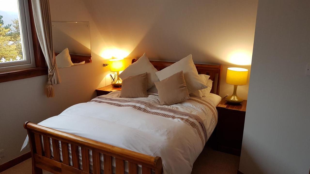 Lochview Guest House Ullapool Exterior photo